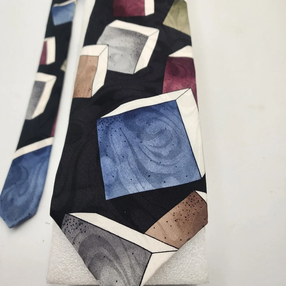 Alexander Lloyd Geometric Cube Pattern‎ Black Silk Imported Men's Necktie